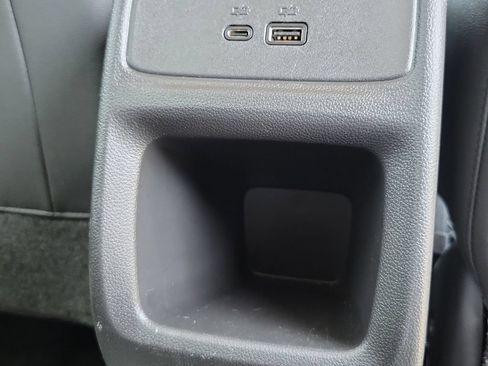 Used 2025 Chevrolet Trax LT FWD image 22