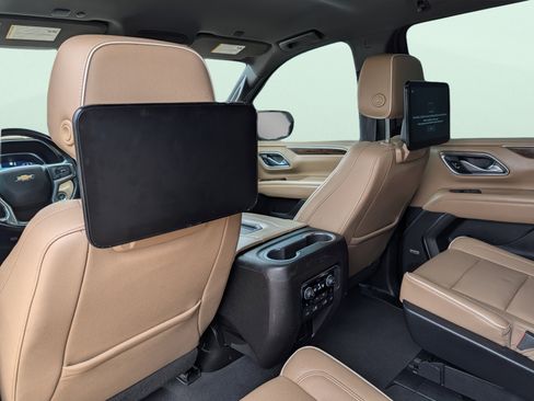 Used 2022 Chevrolet Suburban Premier w/ Max Trailering Package image 26