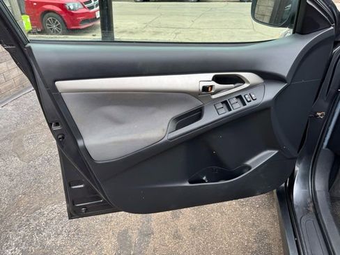 Used 2009 Toyota Matrix XRS image 10