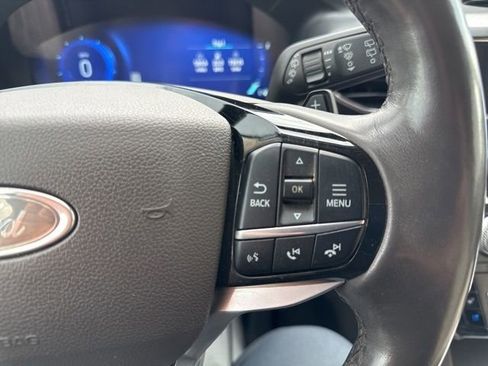 Used 2021 Ford Explorer Platinum w/ Equipment Group 601A AWD/4WD image 16