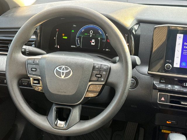 Used 2025 Toyota Camry LE w/ Convenience Package FWD image 13