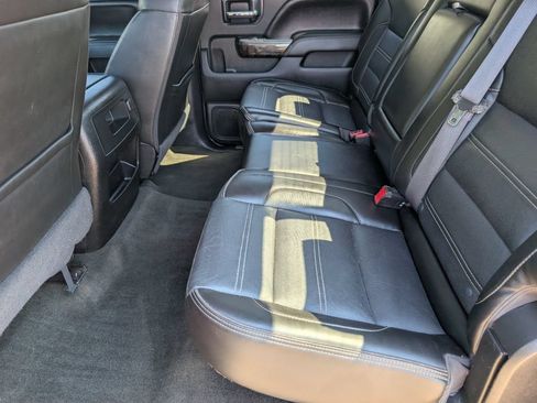 Used 2016 GMC Sierra 2500 Denali w/ Duramax Plus Package AWD/4WD image 9