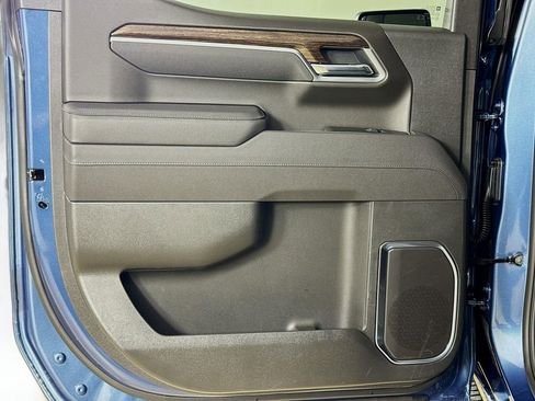 Used 2026 GMC Sierra 1500 Elevation w/ Preferred Package image 22