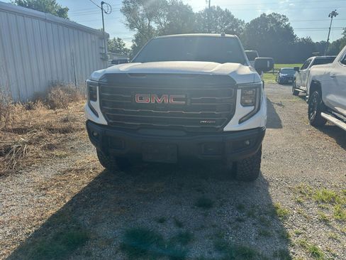 Used 2023 GMC Sierra 1500 AT4X w/ AT4X AEV Edition image 2
