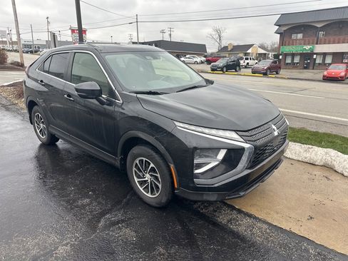 Used 2022 Mitsubishi Eclipse Cross ES image 1