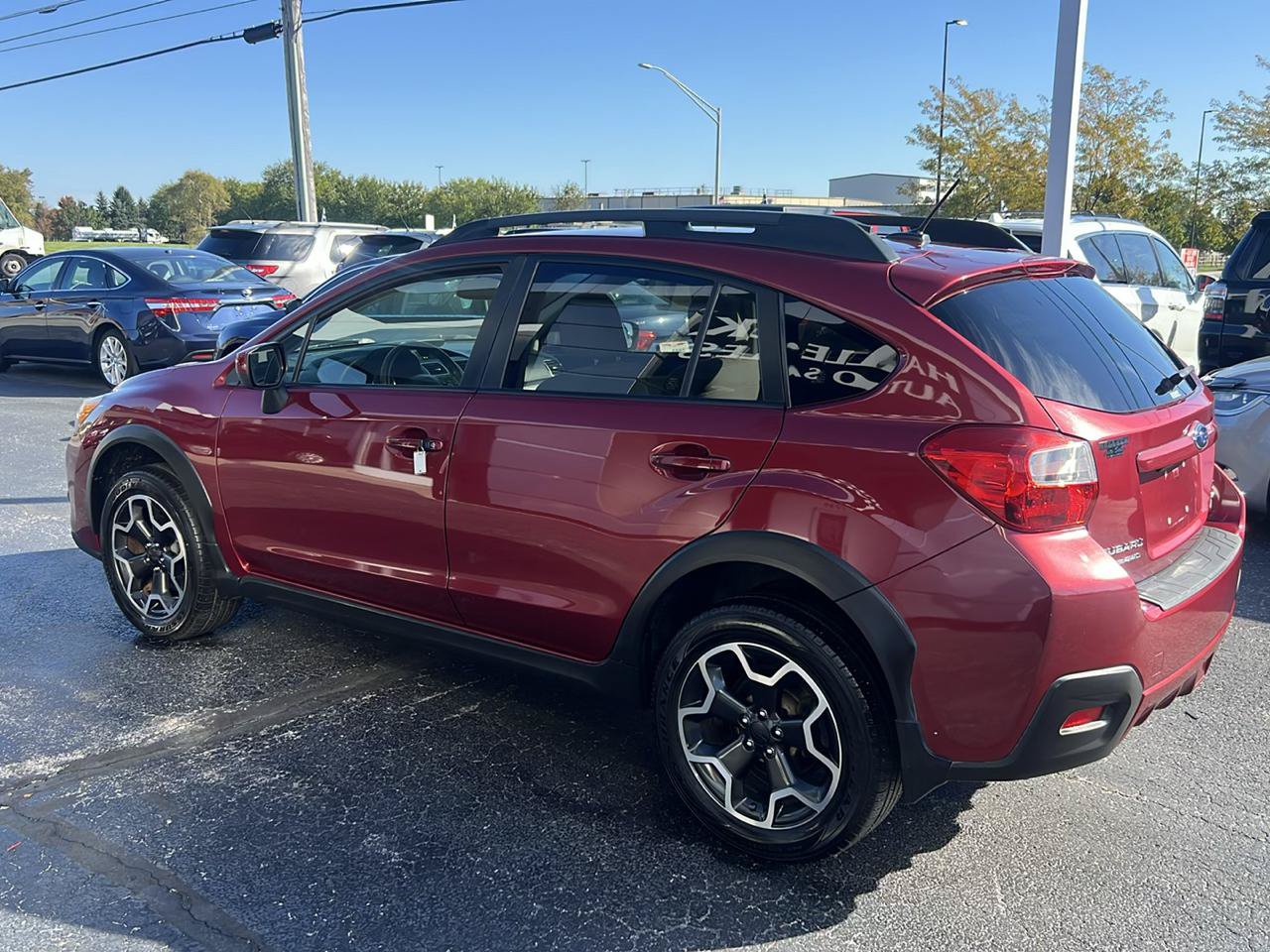 Used 2015 Subaru Crosstrek 2.0i Premium AWD/4WD image 4