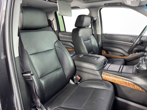Used 2015 Chevrolet Suburban LTZ image 41
