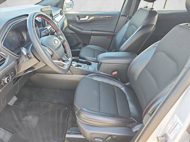 Used 2025 Ford Escape ST-Line Select AWD/4WD image 15