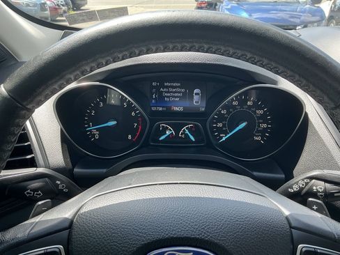 Used 2017 Ford Escape SE w/ Equipment Group 201A AWD/4WD image 29