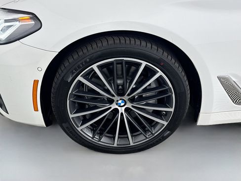 Used 2021 BMW 530i w/ Premium Package image 38
