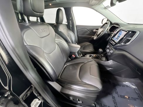 Used 2022 Jeep Cherokee Limited image 27