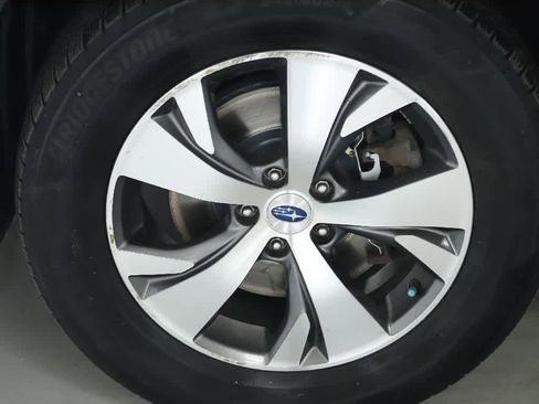 Used 2019 Subaru Ascent Premium w/ Popular Package #2 image 39