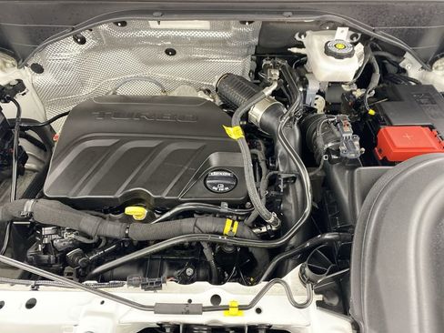 Certified 2022 Buick Encore GX Preferred w/ Cold Weather Comfort Package image 31