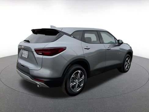 Used 2025 Chevrolet Blazer LT FWD image 15