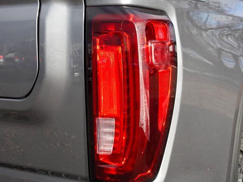 Used 2021 GMC Sierra 1500 SLT w/ SLT Premium Package image 11