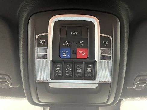 Used 2020 RAM 1500 Limited image 17