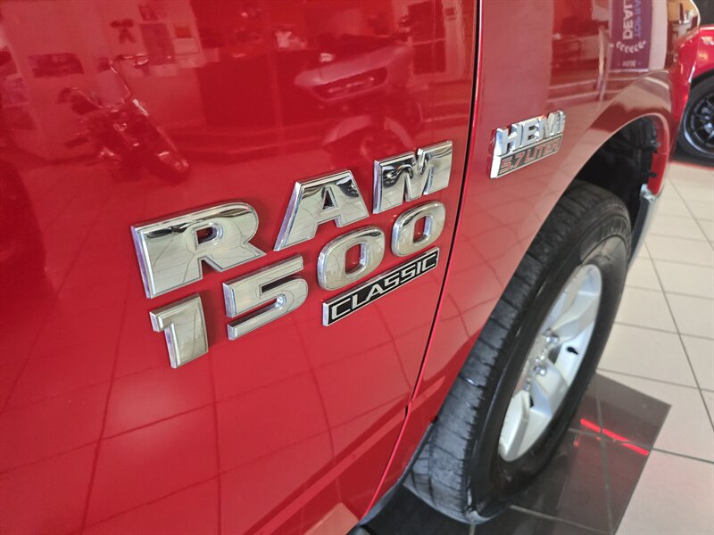 Used 2019 RAM 1500 Classic SLT AWD/4WD image 28
