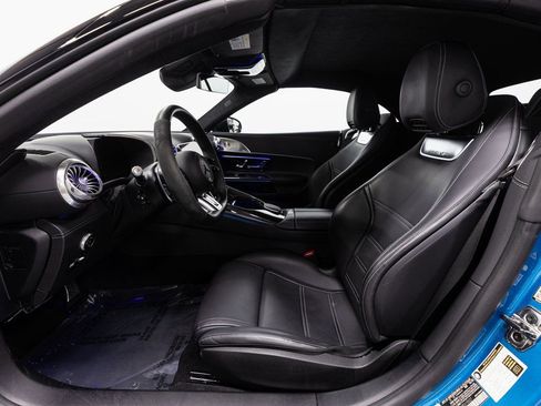 Certified 2023 Mercedes-Benz SL 63 AMG 4MATIC w/ Driver Assistance Package image 9