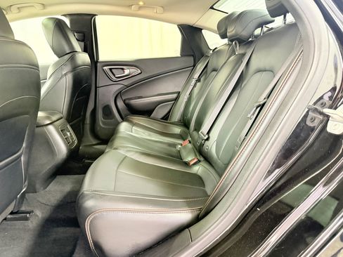 Used 2015 Chrysler 200 C w/ Navigation & Sound Group I image 33