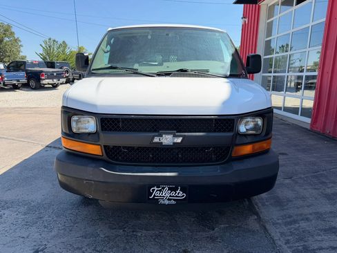 Used 2015 Chevrolet Express 3500 Extended RWD image 3