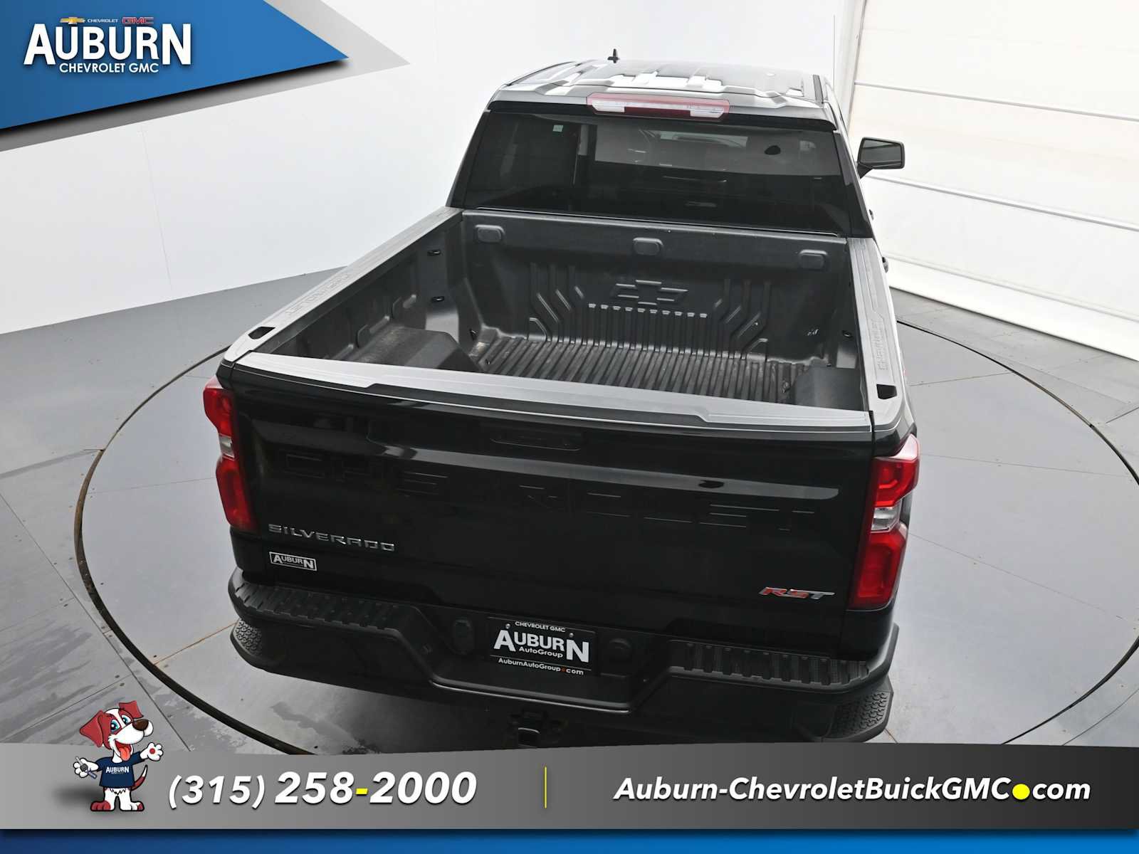 Used 2023 Chevrolet Silverado 1500 RST AWD/4WD image 31