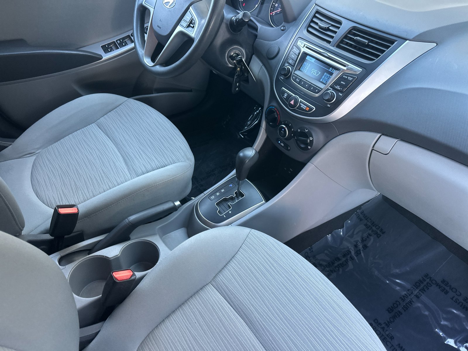 Used 2016 Hyundai Accent SE FWD image 15