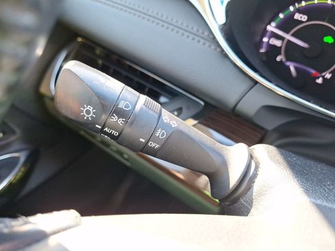 Used 2014 Toyota Avalon Limited image 24