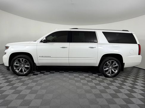 Used 2018 Chevrolet Suburban Premier AWD/4WD image 7