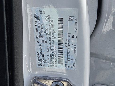 Used 2019 Ford Escape Titanium FWD image 28