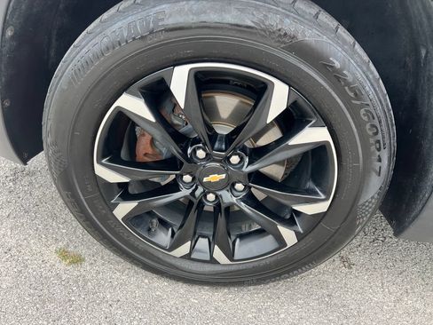 Used 2023 Chevrolet TrailBlazer LT w/ Convenience Package FWD image 10