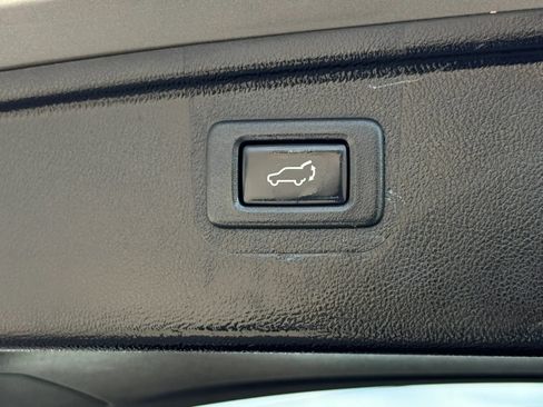 Used 2019 Subaru Outback 2.5i Limited w/ Popular Package #2 AWD/4WD image 22