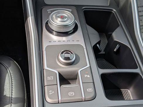 New 2026 Kia Sorento EX w/ EX Premium Package FWD image 17