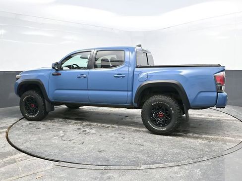 Used 2018 Toyota Tacoma SR image 4