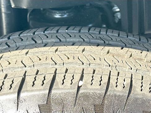 Used 2024 Jeep Wrangler Sport S image 31