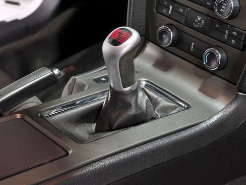 Used 2013 Ford Mustang GT RWD image 66