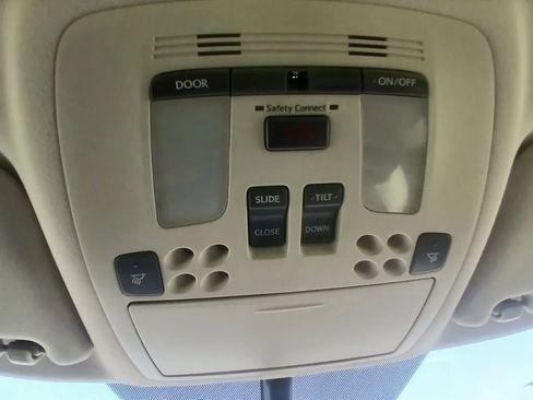 Used 2012 Lexus IS 250 w/ Premium Pkg Value Edition RWD image 28