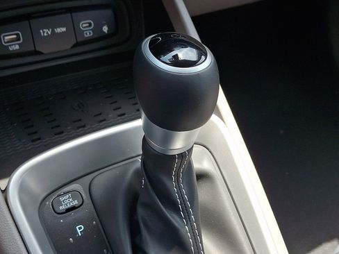 New 2026 Hyundai Venue SEL FWD image 8