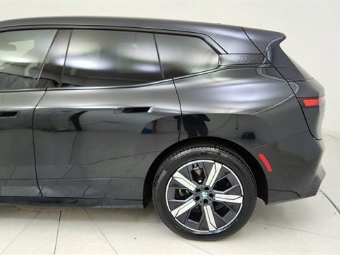 Used 2026 BMW iX xDrive45 image 10