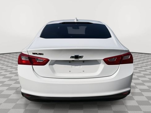 Used 2018 Chevrolet Malibu LT w/ Redline Edition FWD image 6