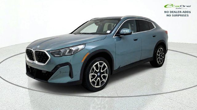 Used 2026 BMW X2 xDrive28i AWD/4WD image 3