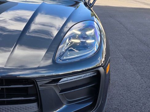 New 2026 Porsche Macan image 12