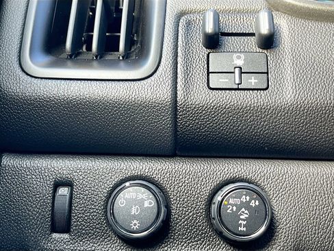 Used 2022 Chevrolet Colorado ZR2 w/ Colorado ZR2 Bison Edition AWD/4WD image 10