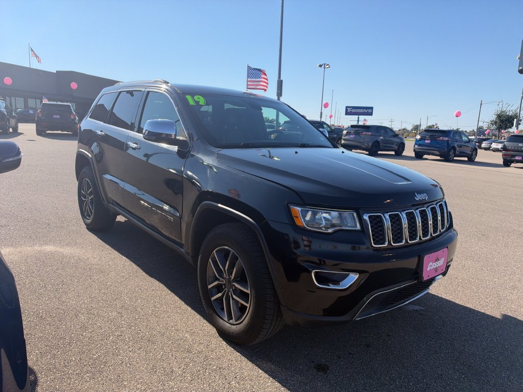 Used 2019 Jeep Grand Cherokee Limited AWD/4WD image 5
