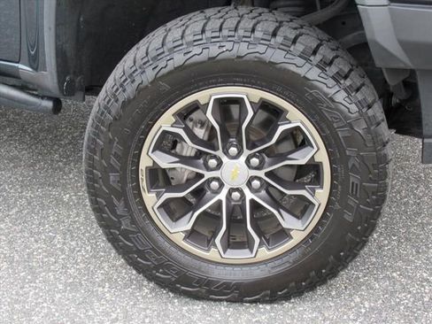 Used 2020 Chevrolet Colorado ZR2 image 8