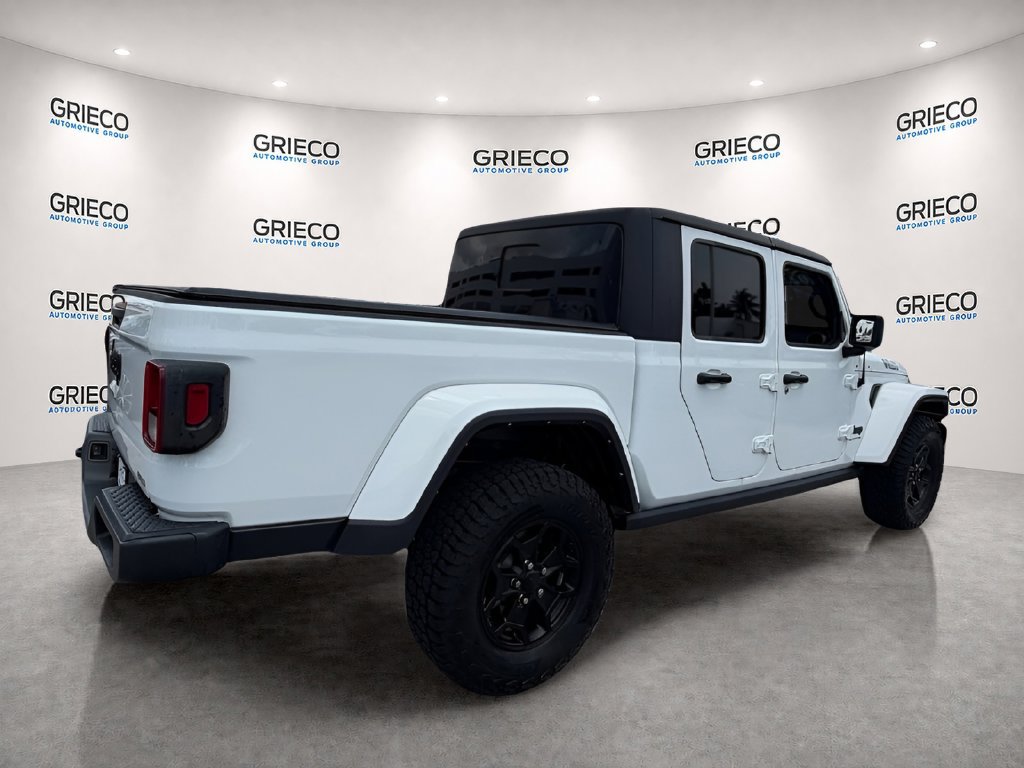 Used 2022 Jeep Gladiator Sport AWD/4WD image 7