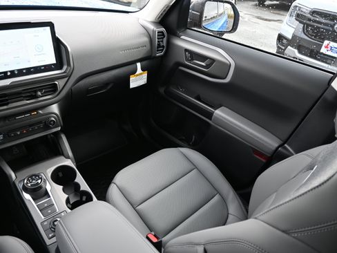 New 2025 Ford Bronco Sport Badlands image 33