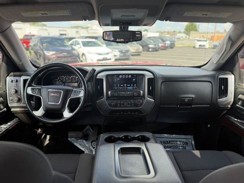 Used 2017 GMC Sierra 1500 SLE w/ SLE Value Package AWD/4WD image 18