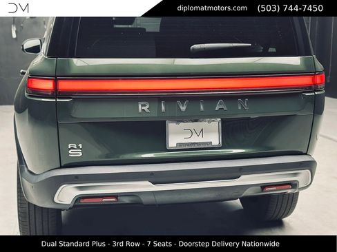 Used 2024 Rivian R1S Adventure AWD/4WD image 12