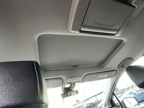 Certified 2024 Honda Odyssey Touring image 30