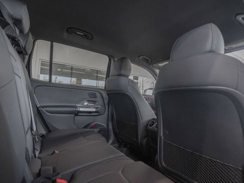 Certified 2025 Mercedes-Benz GLB 250 image 28
